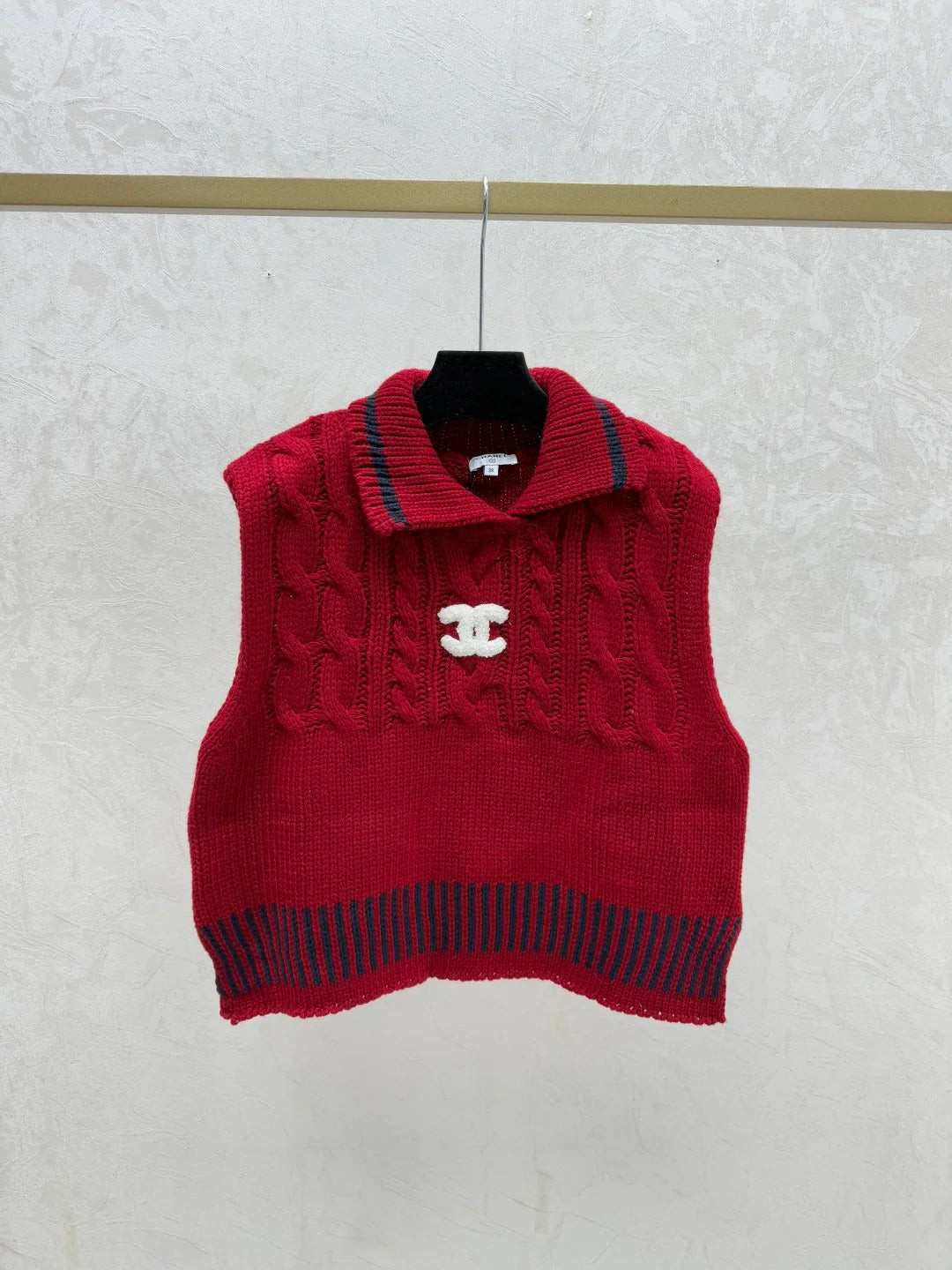 CC 26 Collared Knitted Vest Red and Cream Wool 331417
