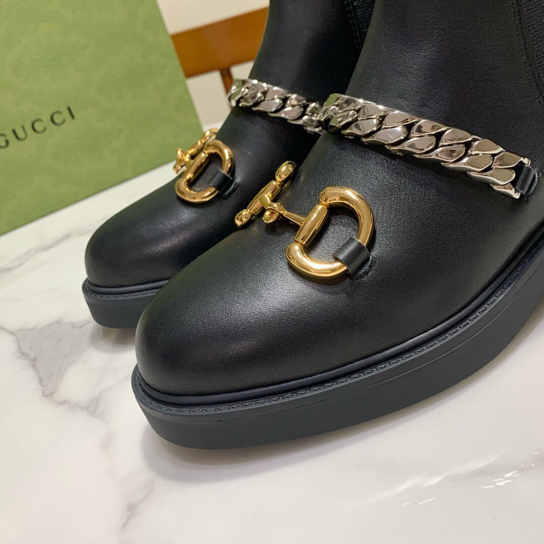 HORSEBIT ANKLE BOOTS WITH CHAIN IN BLACK CALFSKIN