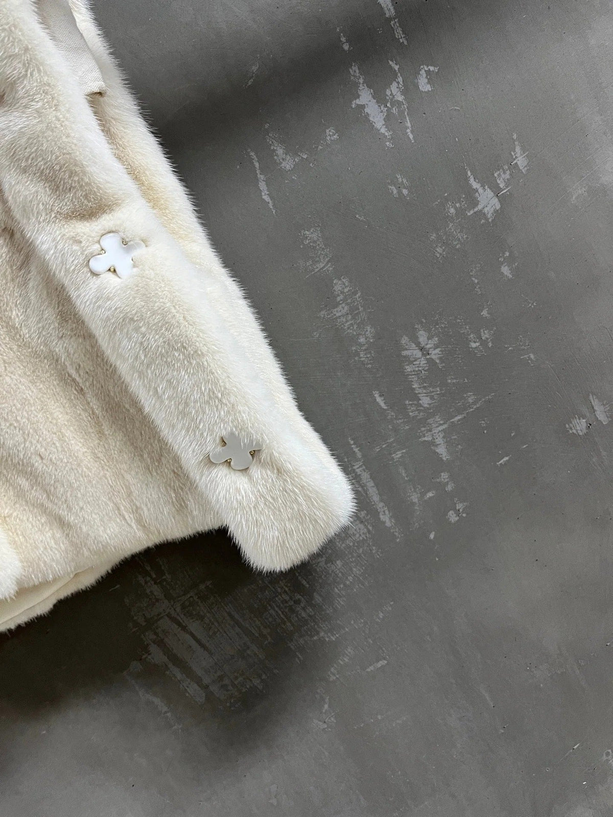 MIUMIU FUR VEST STYLE 685