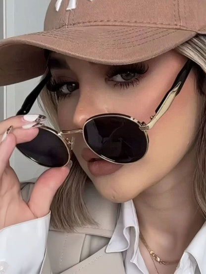 Selena Stylish Round-Frame Sunglasses