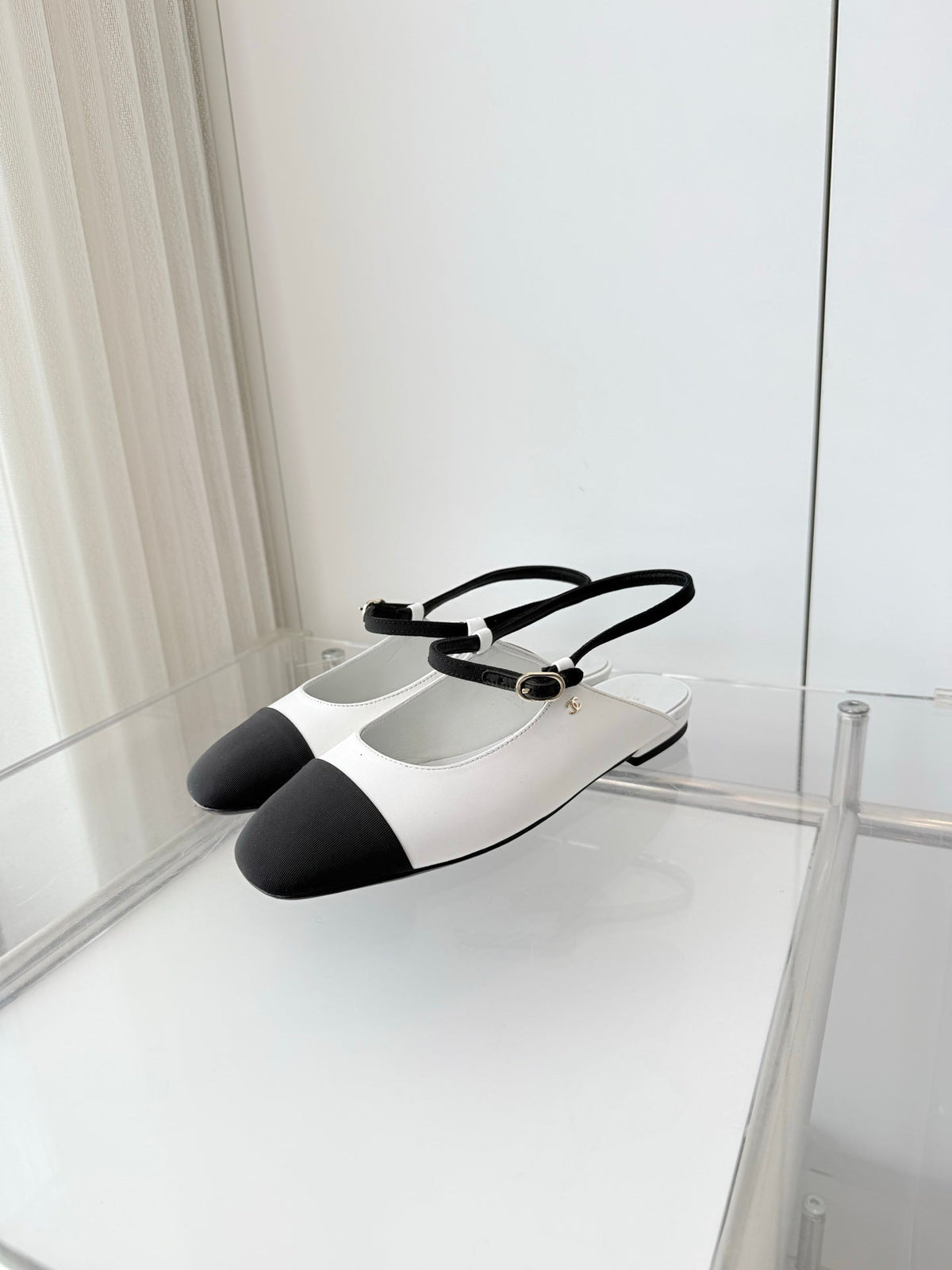 Chanel 26 Slingback Flats White Black in Lambskin 597390