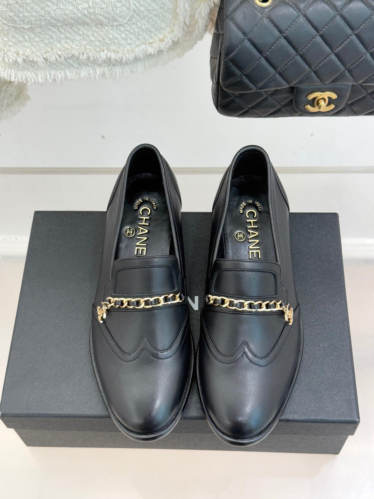 CC 25s Double C Buckle Loafers Black Calfskin 557704