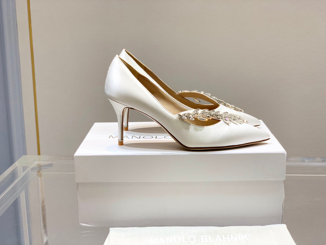 Manolo Women's Nadira Pumps 70 White Satin