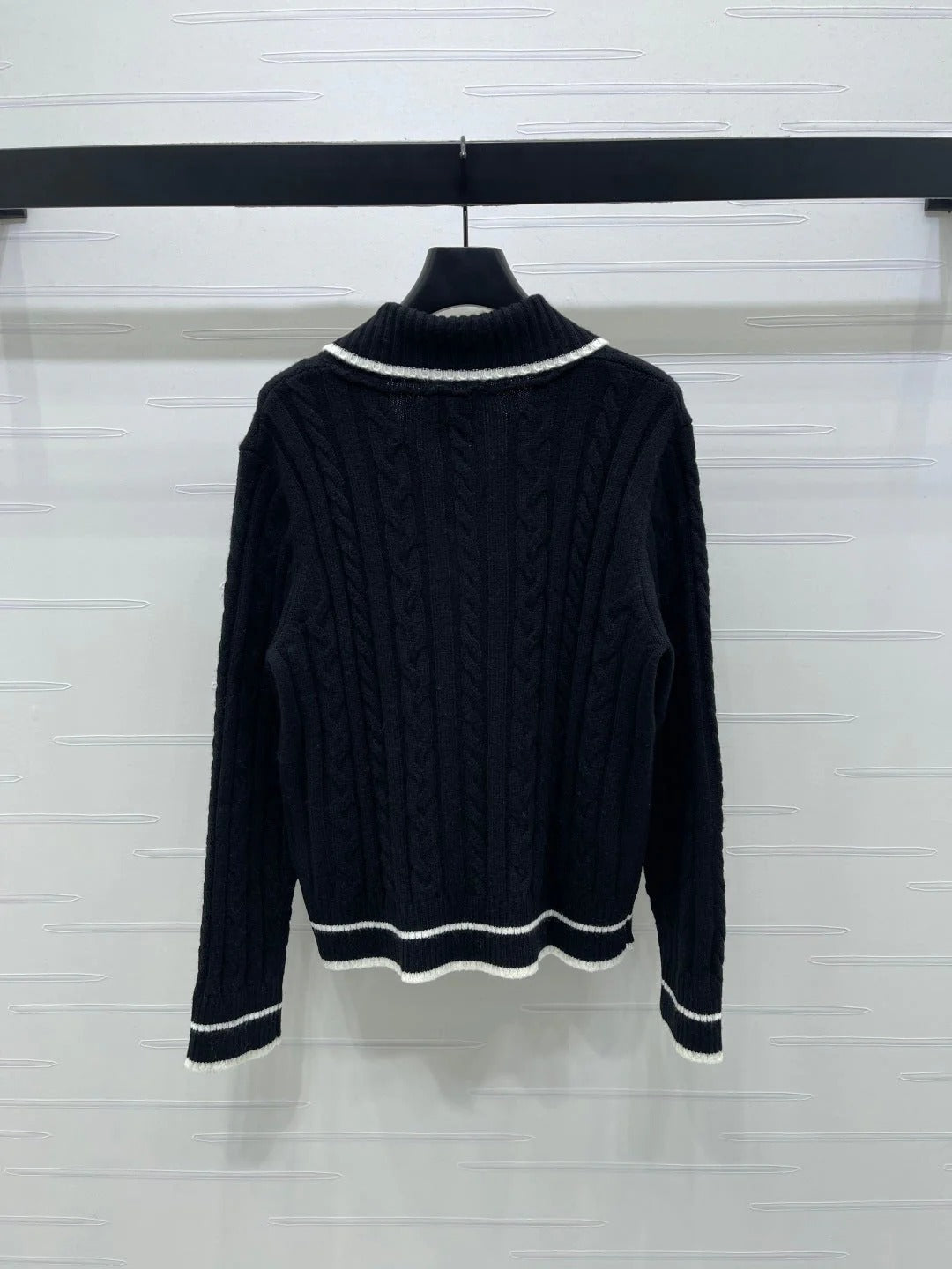 MIUMIU CARDIGAN STYLE 813