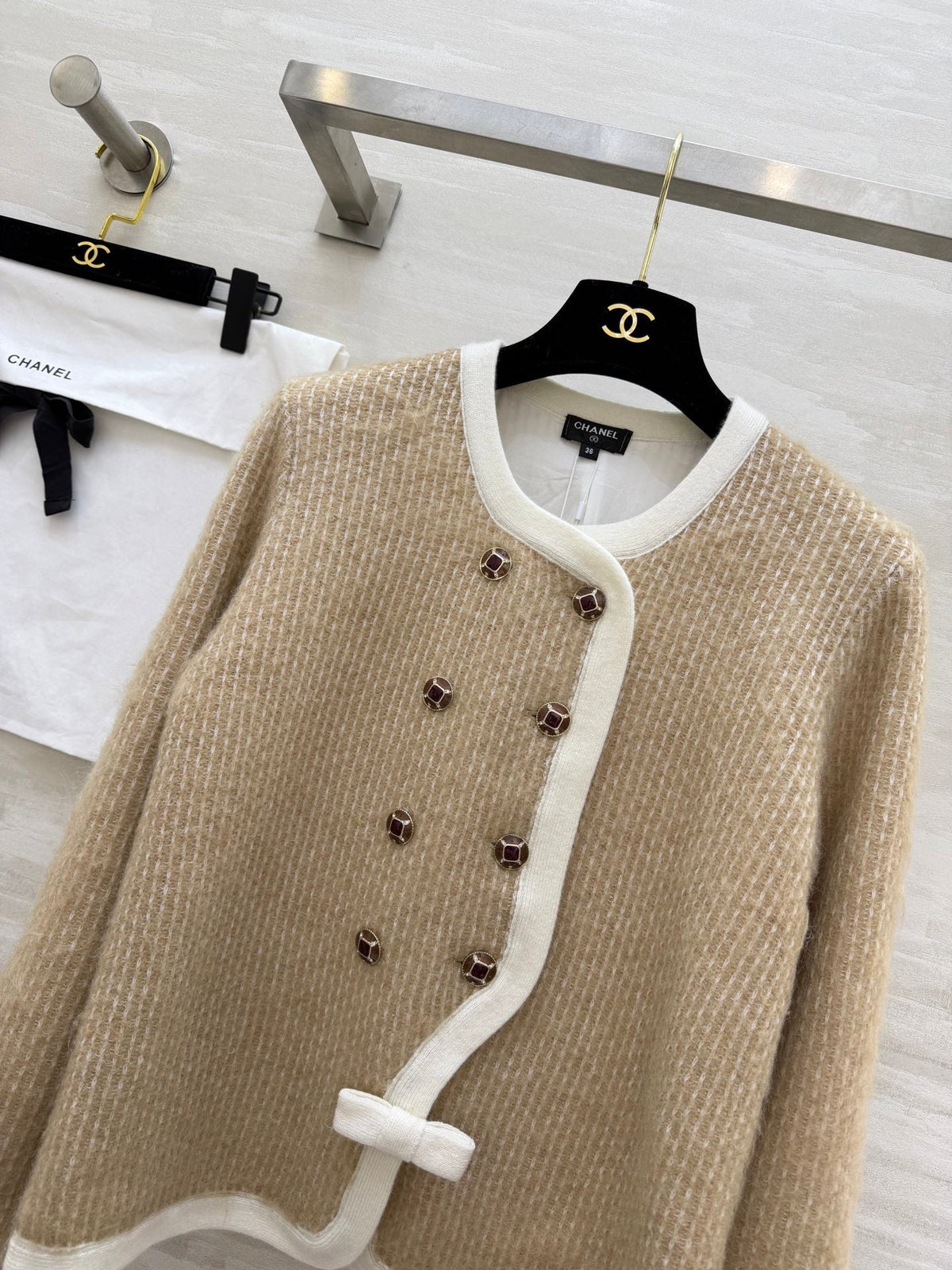 CC Long-Sleeved Knit Cardigan 344717
