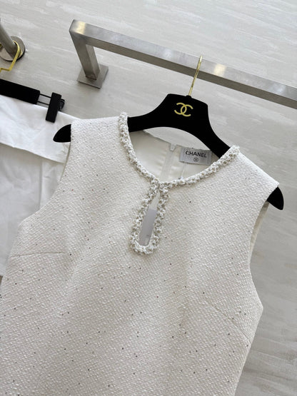 CHANEL SLEEVELESS WOOL DRESS STYLE 20
