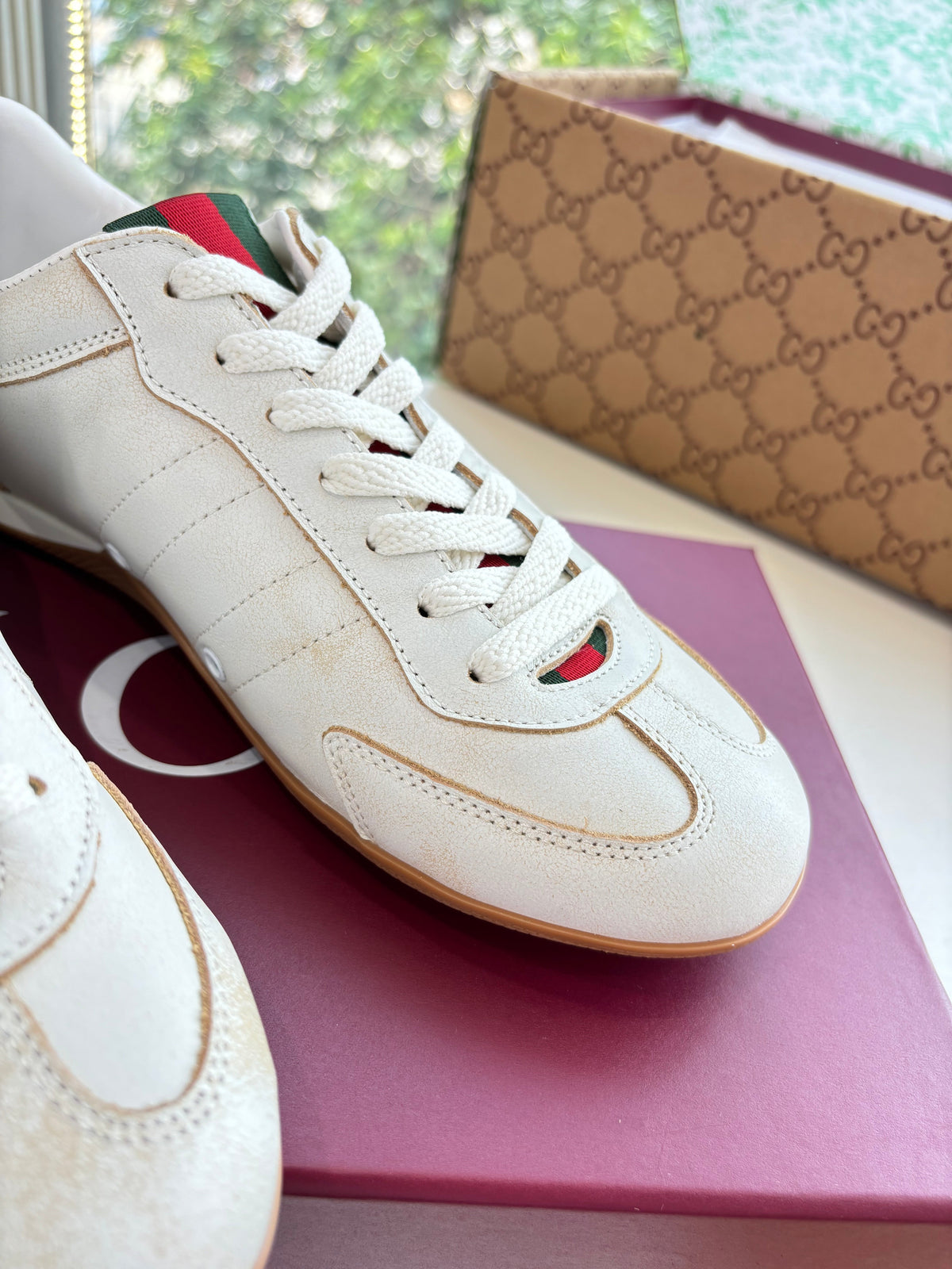 Gucci Shift Damen sneaker Varianten Schwarzes Off-White Leather 506839