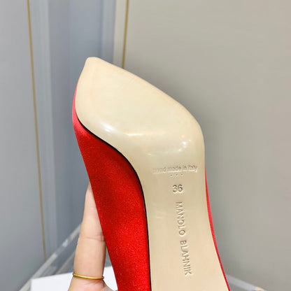 Manolo Women's Nadira Pumps 70 Light Red Satin