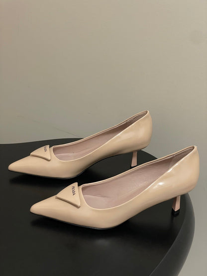 PRA 26SS Pointed Toe Heels Beige Patent Leather 593838