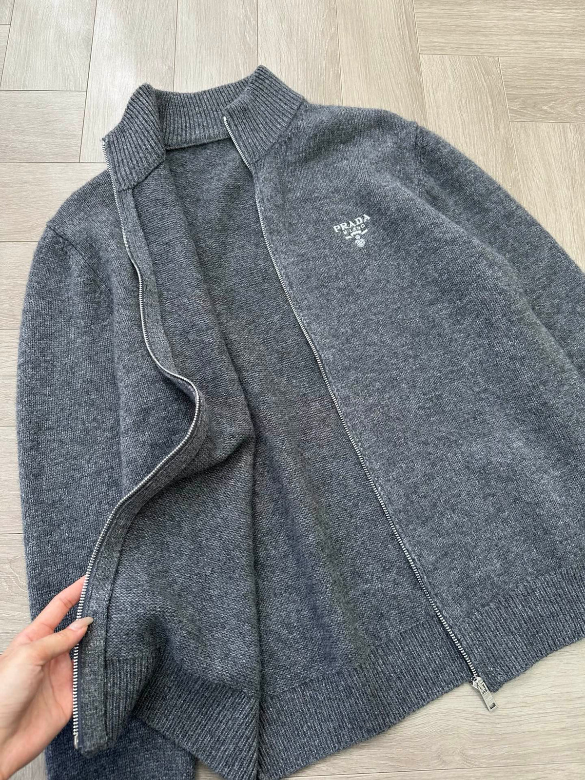 PRADA GRAY CASHMERE CARDIGAN