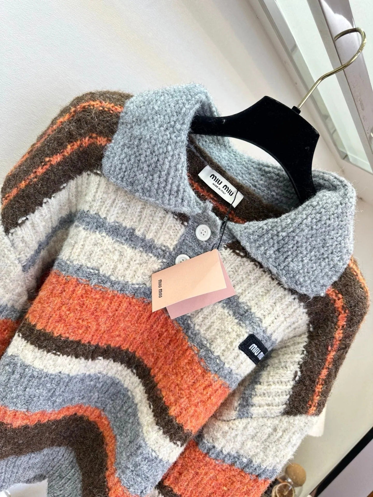 MIUMIU SWEATER STYLE 860