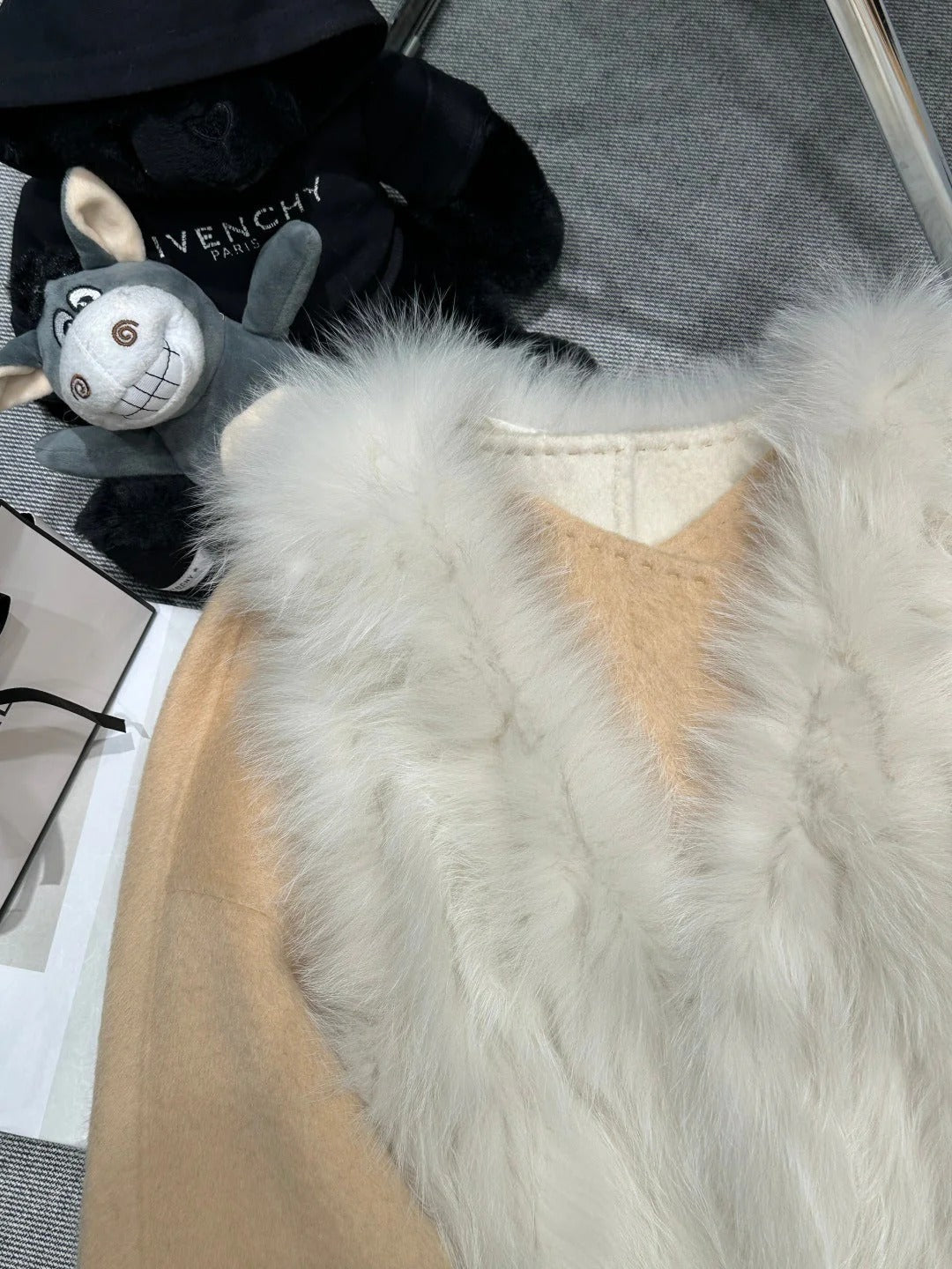 CHANEL 25S REVERSIBLE FOX FUR JACKET 591