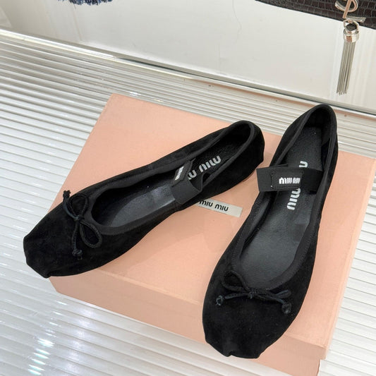 Miu Classic Bow Letter Ballet Flat Black Suede 571003