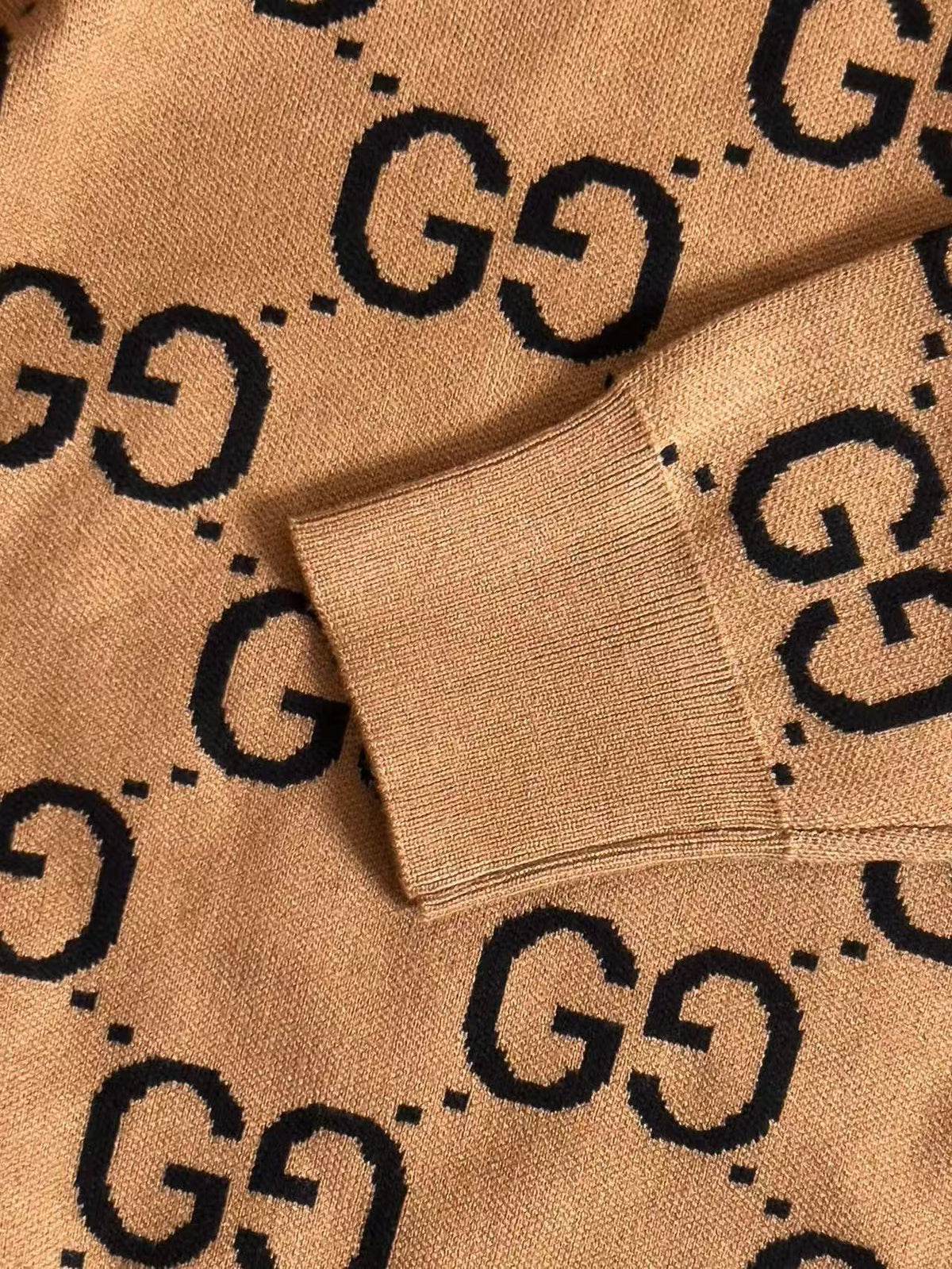 GG Camel/Wool Jumper Black Monogram