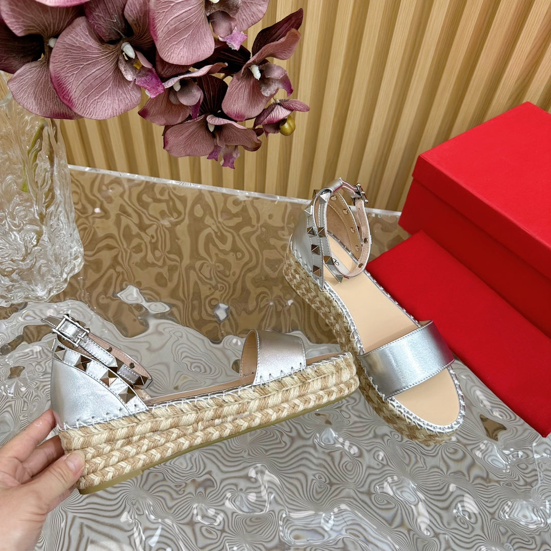 Rockstud Espadrille 45mm Silver leather sandals