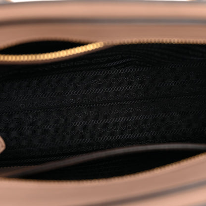 Saffiano Soft Calfskin Small Zippered Tote Cipria