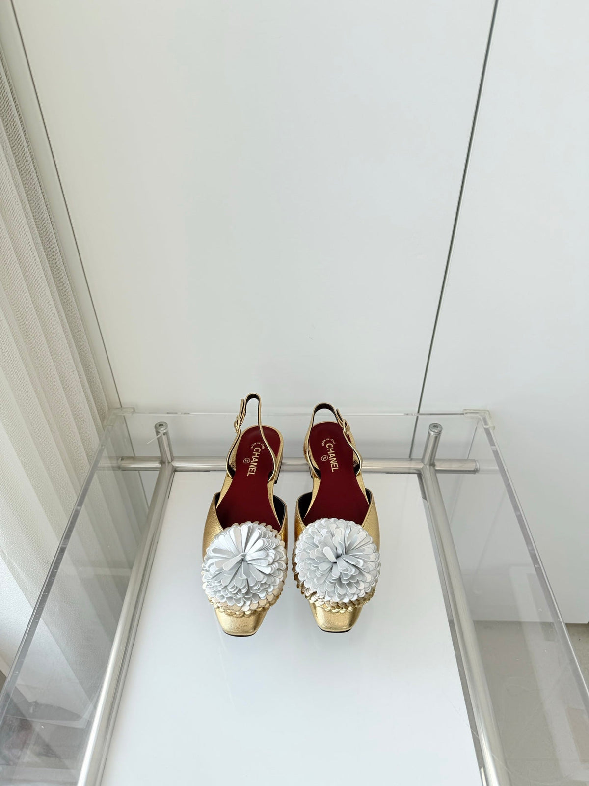 CC 26 Flower-shaped Sandal Gold Silver Lambskin 597409