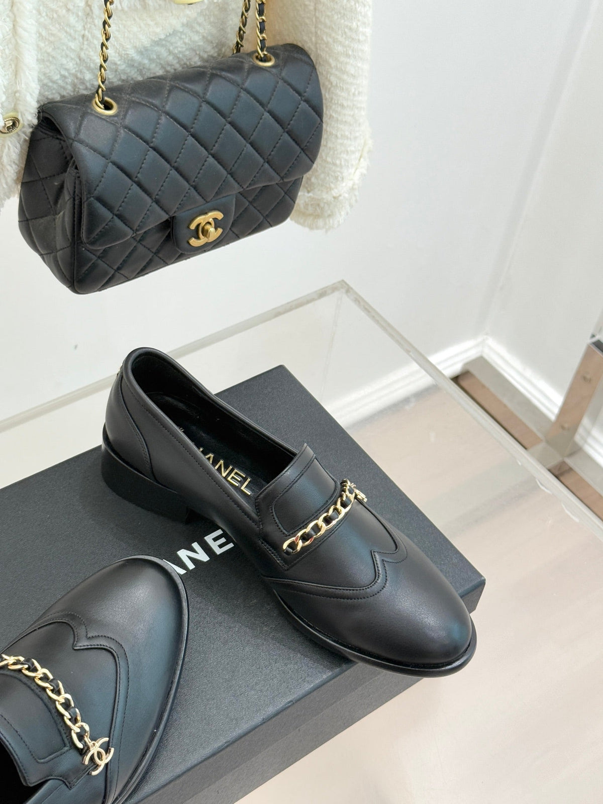 CC 25s Double C Buckle Loafers Black Calfskin 557704