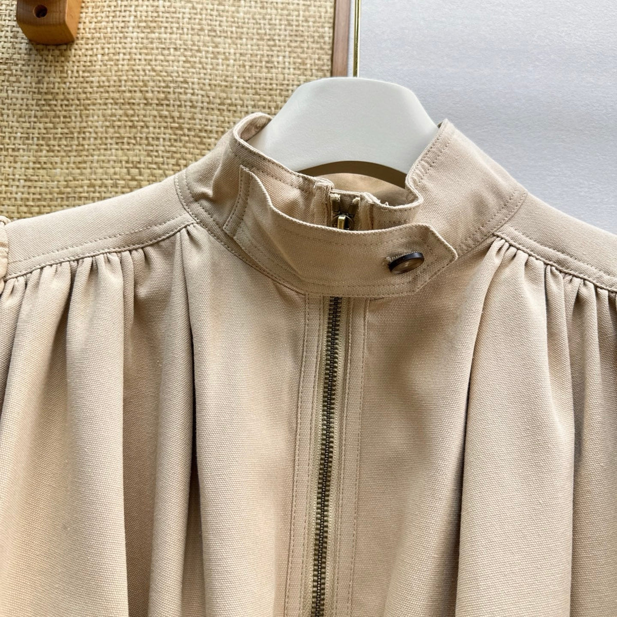 Chloe Cropped Jacket in Beige Cotton