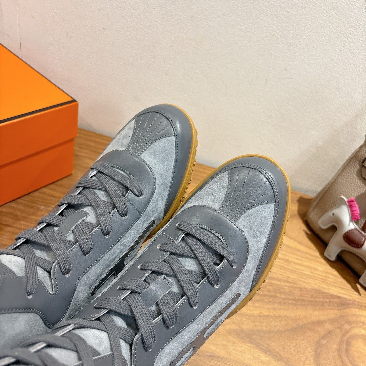HM Lace Up Sneaker Iron Shadow Calfskin Suede