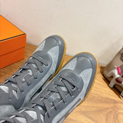 HM Lace Up Sneaker Iron Shadow Calfskin Suede