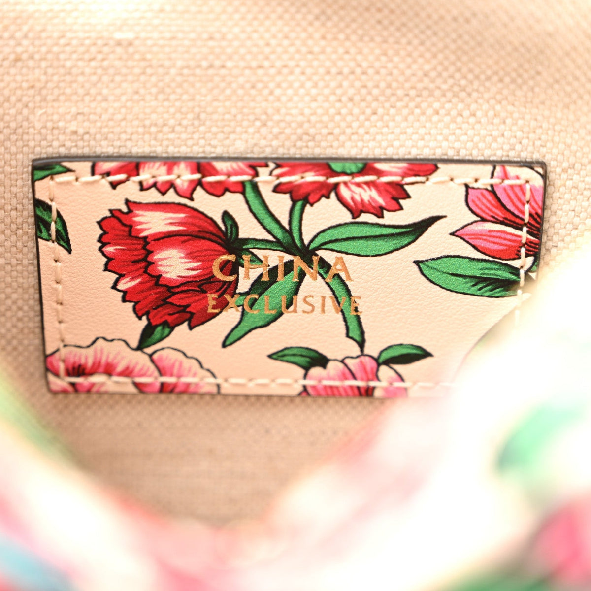 Matelasse Diagonal Brit Roses Print Mini Interlocking G Heart Shoulder Bag Multicolor