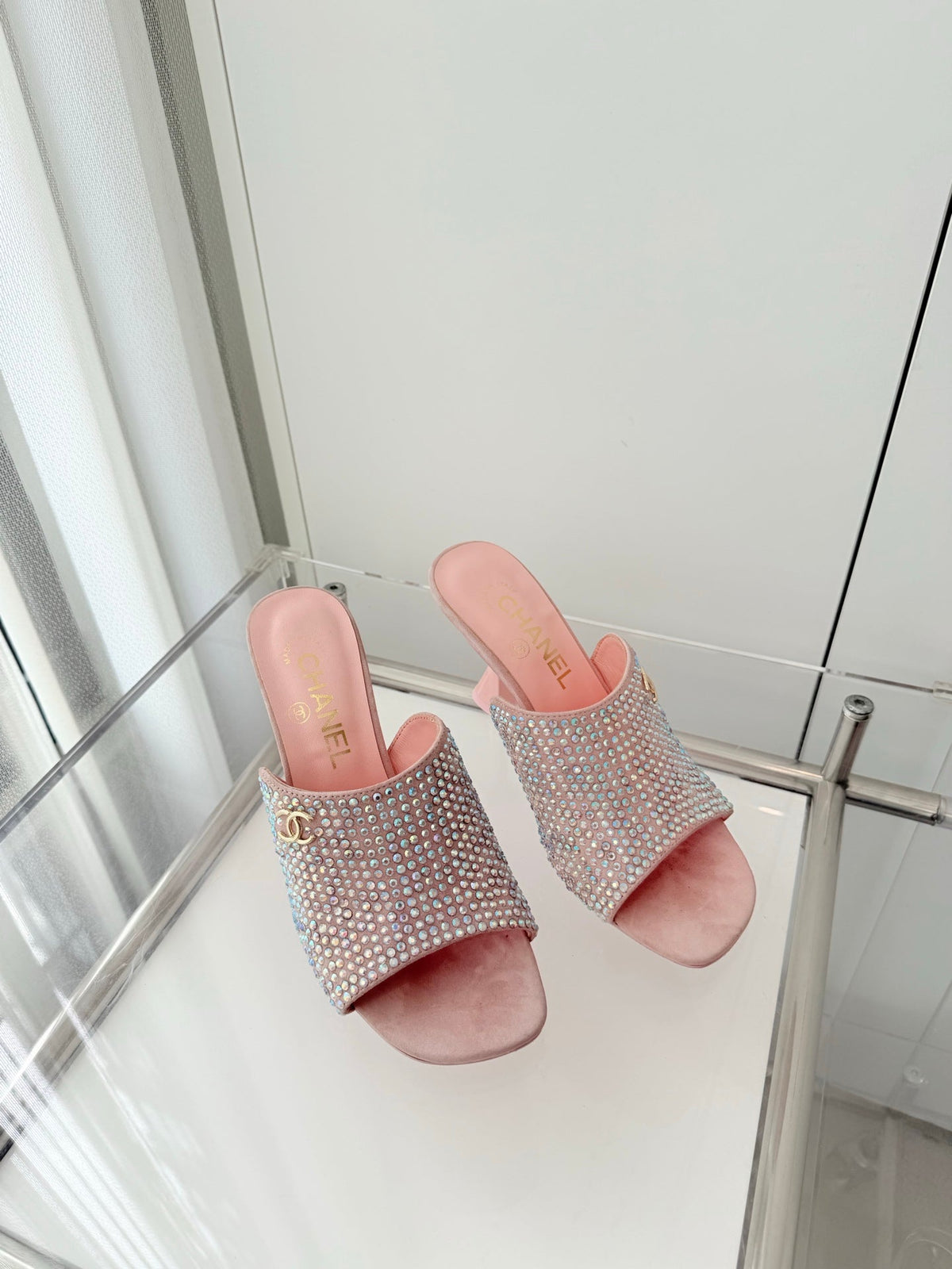 CC 26 Sandal 90 Pink Rhinstone Deer Hide 597376