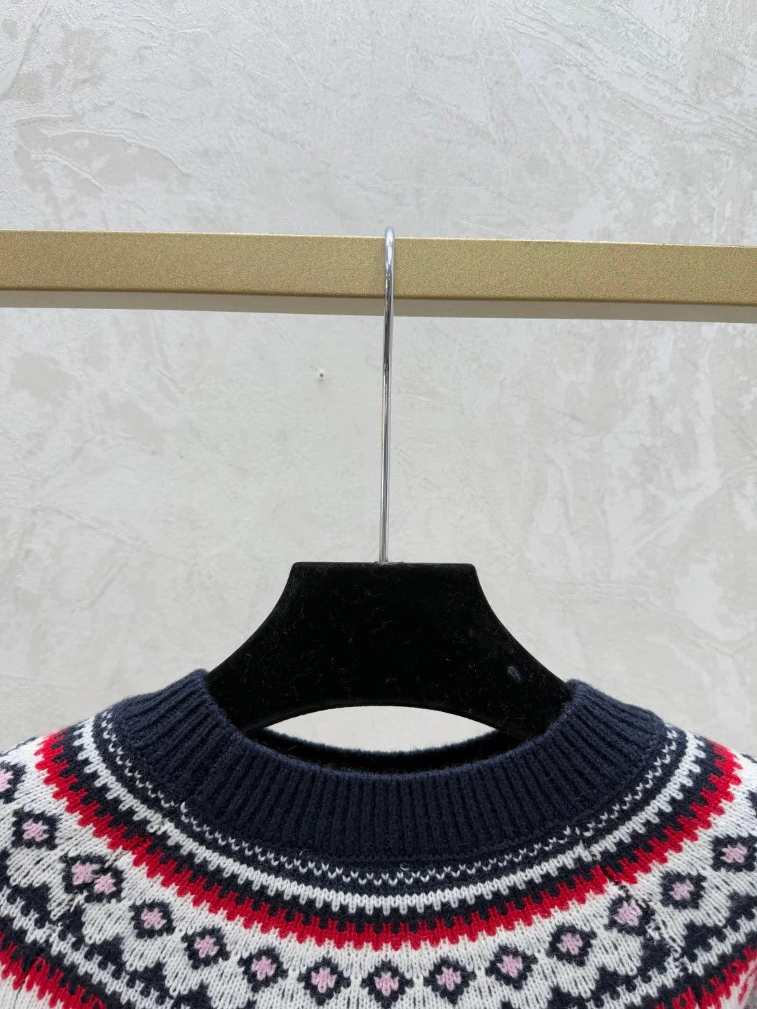 MIUMIU SWEATER STYLE 682