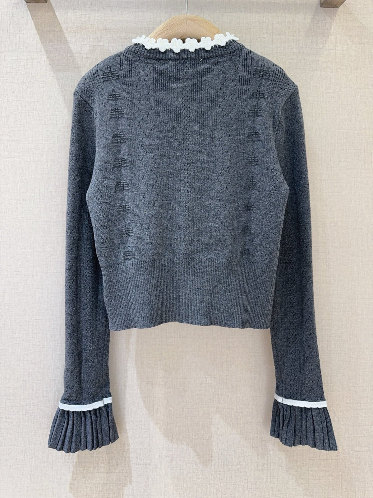 MIUMIU CARDIGAN STYLE 801
