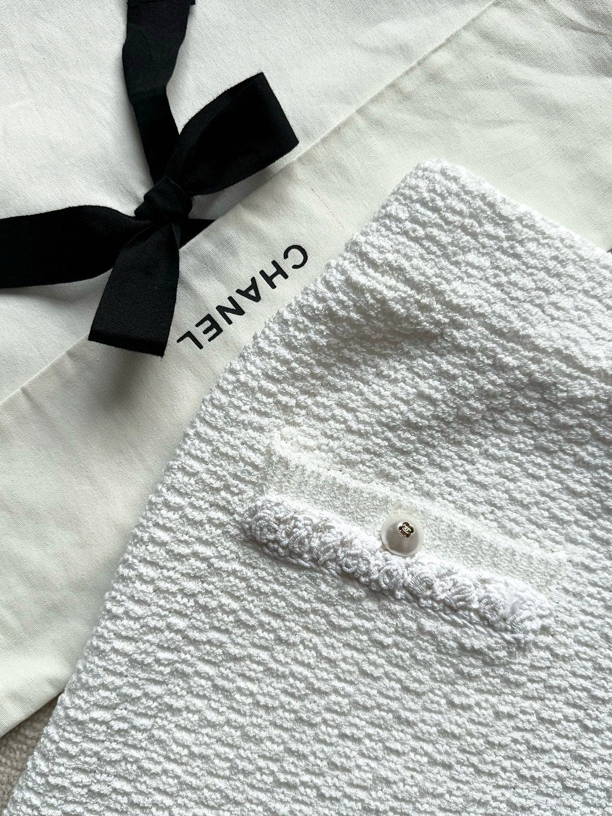 Chanel 25P Mini Skirt White Tweed 237298