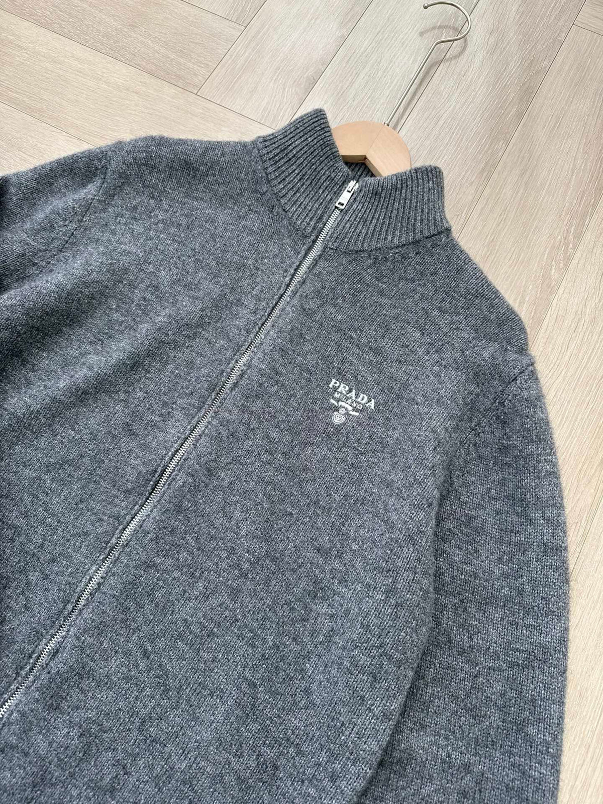 PRADA GRAY CASHMERE CARDIGAN