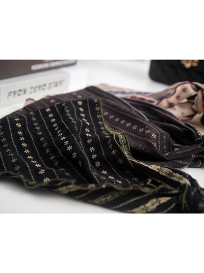 Sscarvii - Vintage Embroidered Triangle Scarf