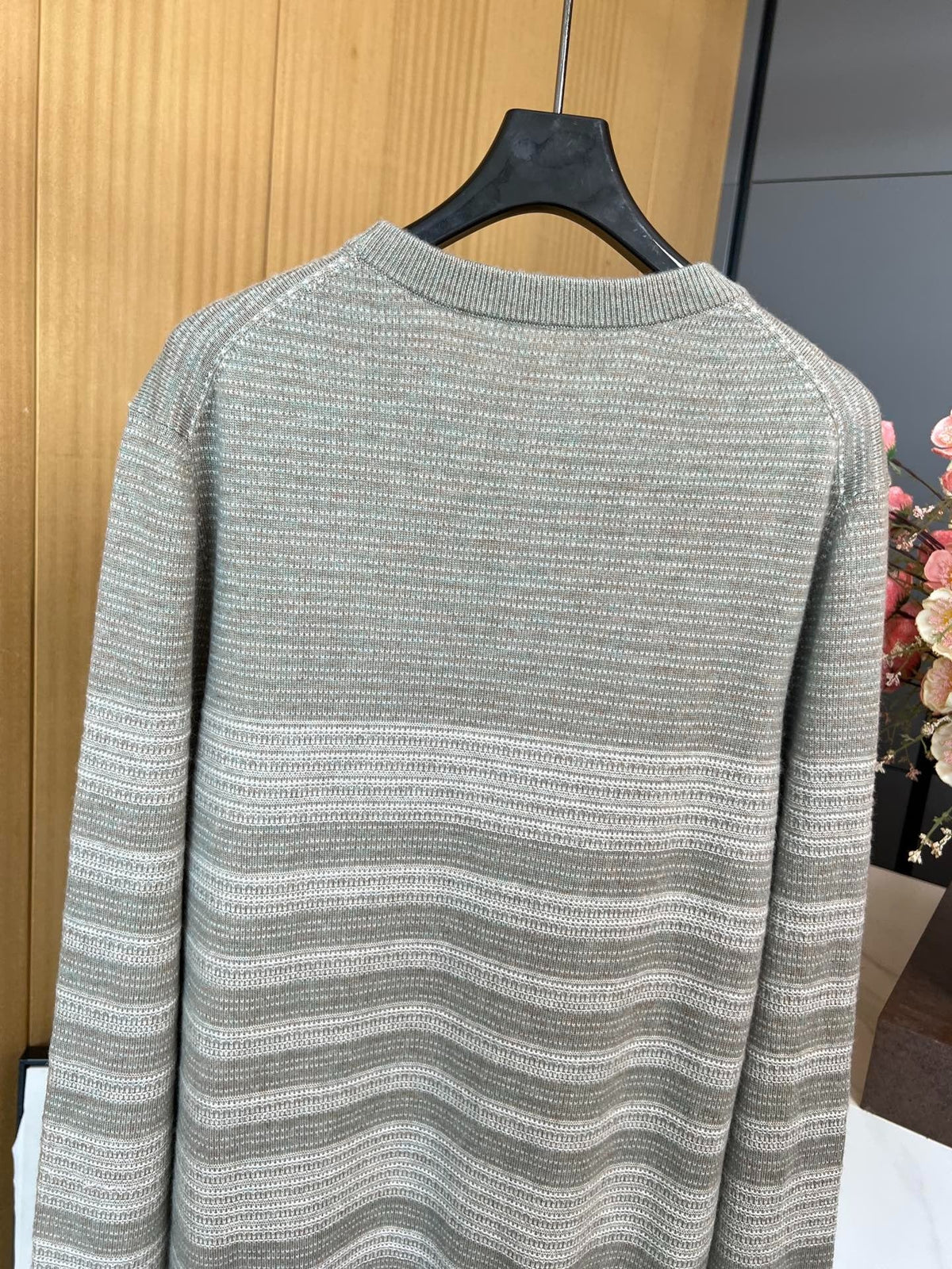 LP CREW NECK SWEATER STYLE 158