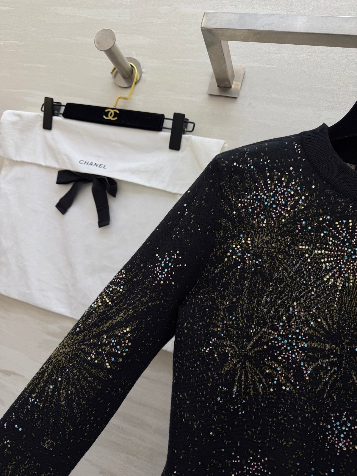 CC Fireworks Rhinestone Long-Sleeved Top Black 344731