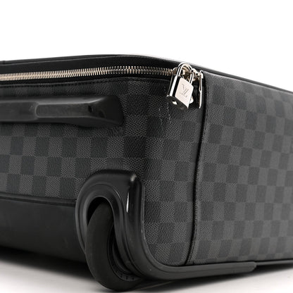Damier Graphite Pegase 45