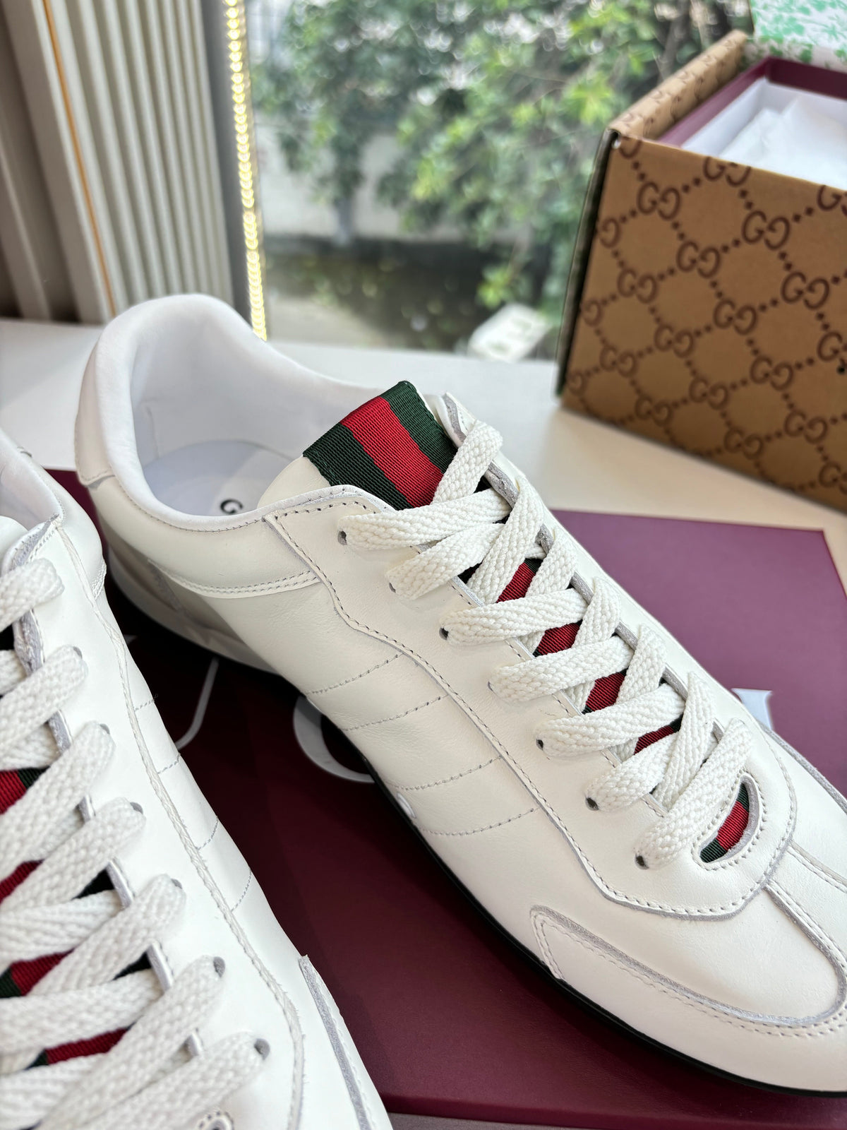 Gucci Shift Damen sneaker Varianten Schwarzes White Leather 506840