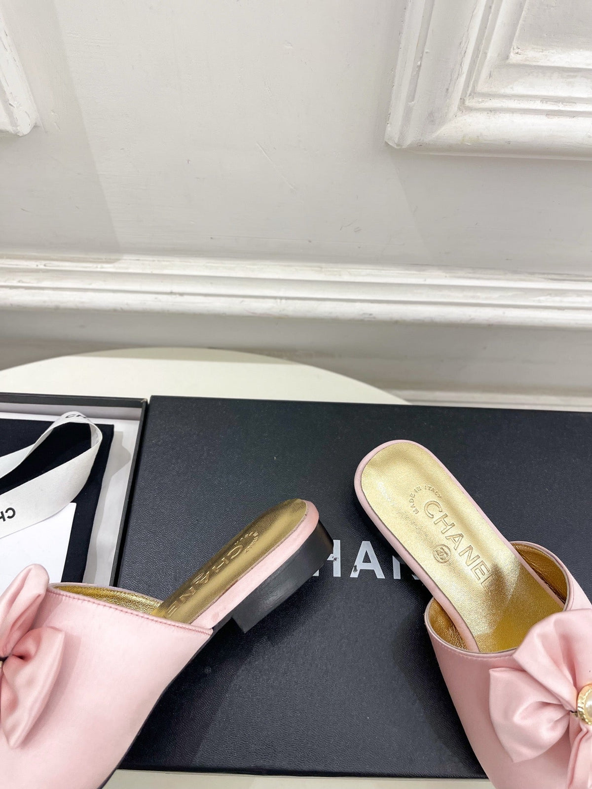 CC 26s Bow Slippers Pink Satin Sheepskin 586899