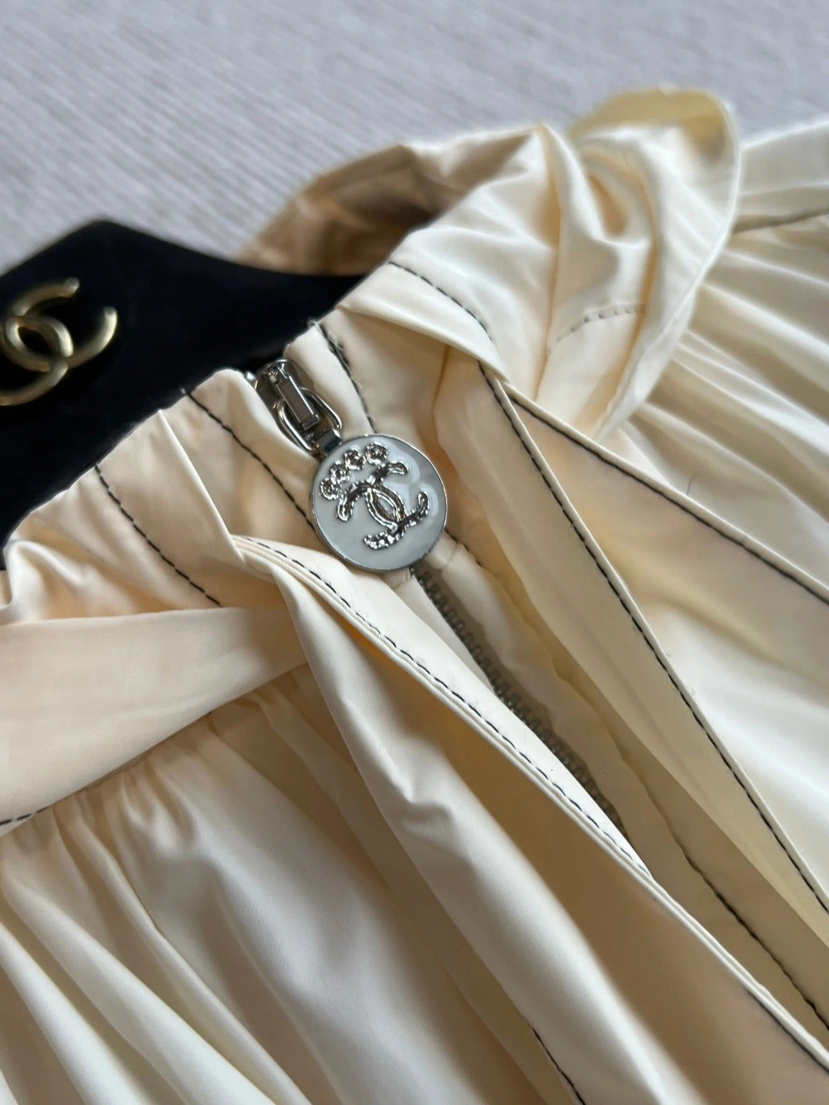 CHANEL SUN PROTECTION JACKET WITH DRAWSTRING 269662