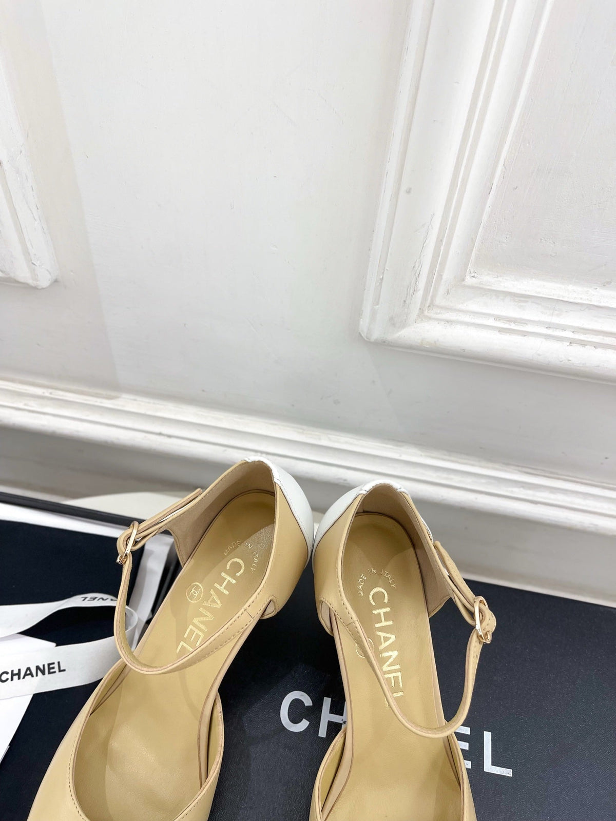 CC 26 SS Double C Slingback 7.5cm Beige White Calfskin 586936