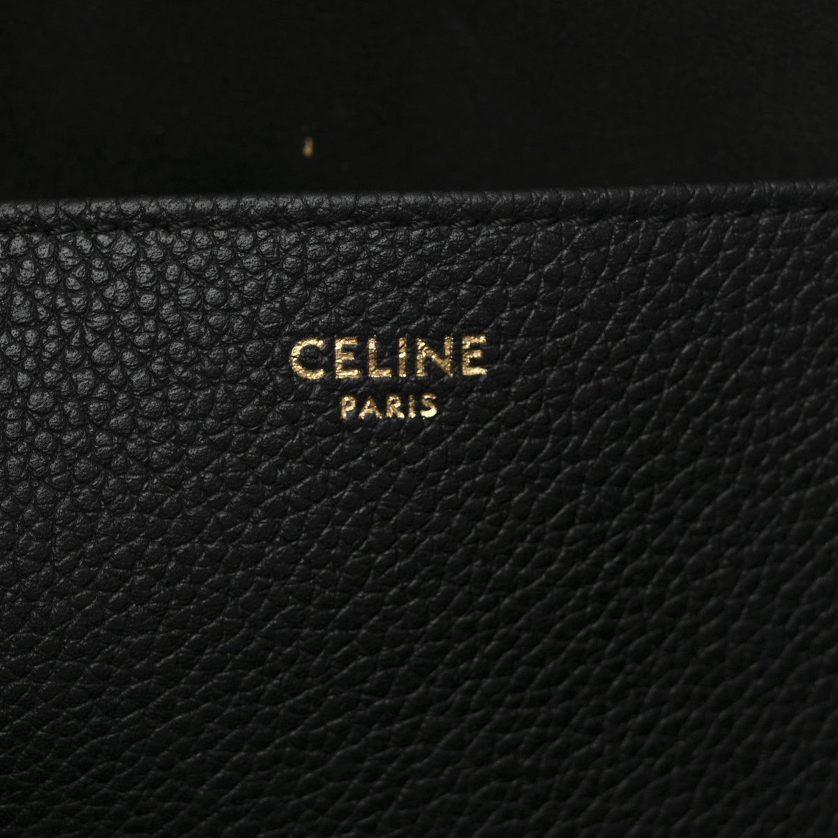Grained Calfskin Triomphe Medium Cabas Anais Black