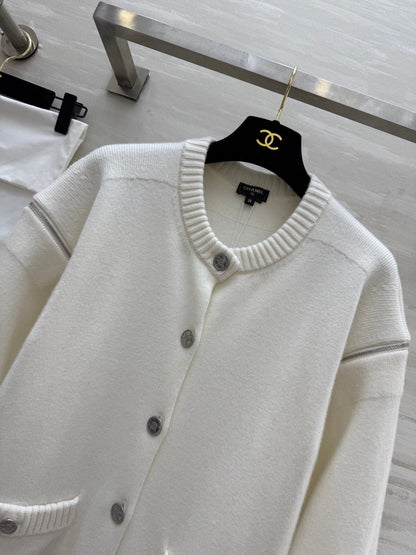 CC Round-Neck Cardigan White Wool 346503