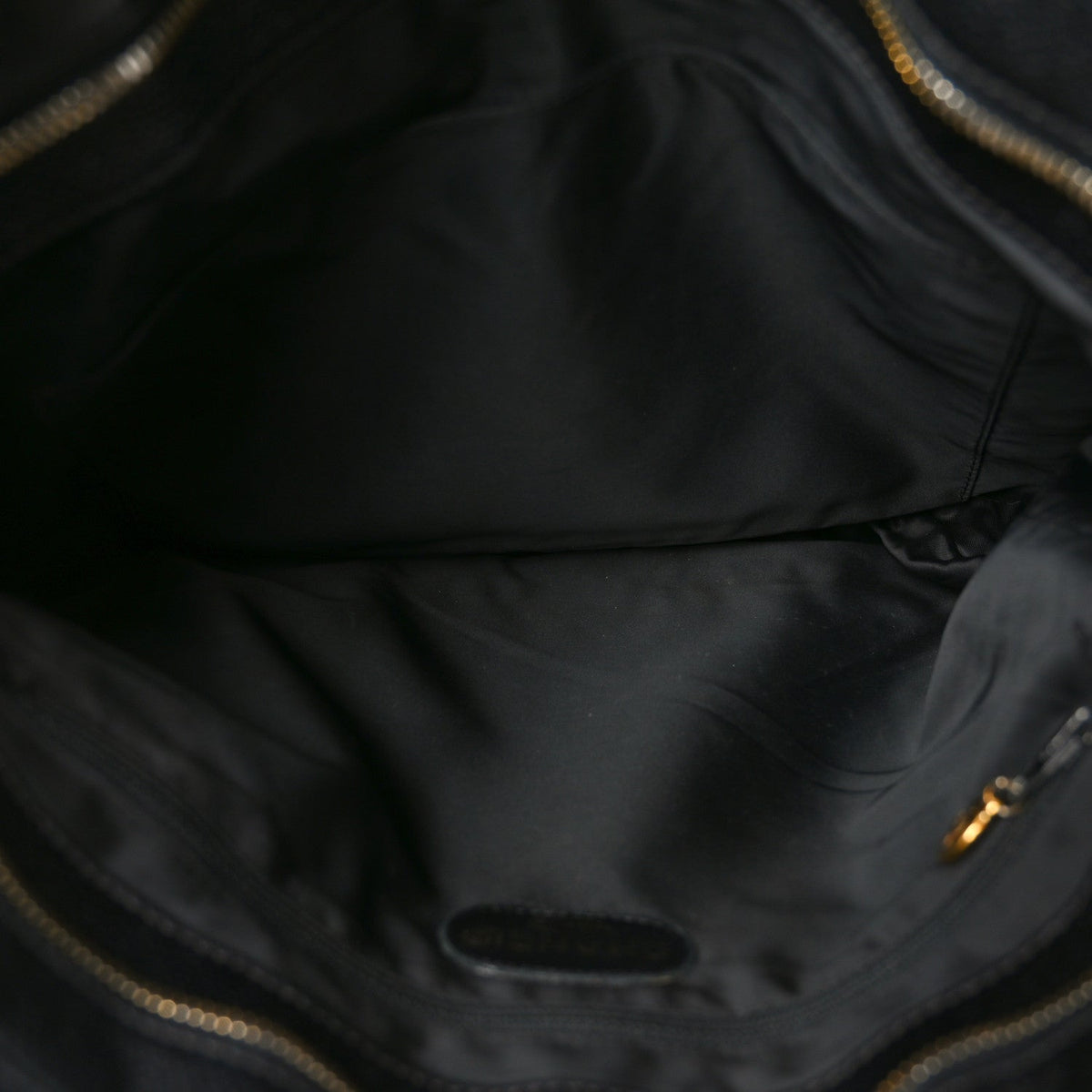 Caviar Embroidered Logo Shoulder Bag Black