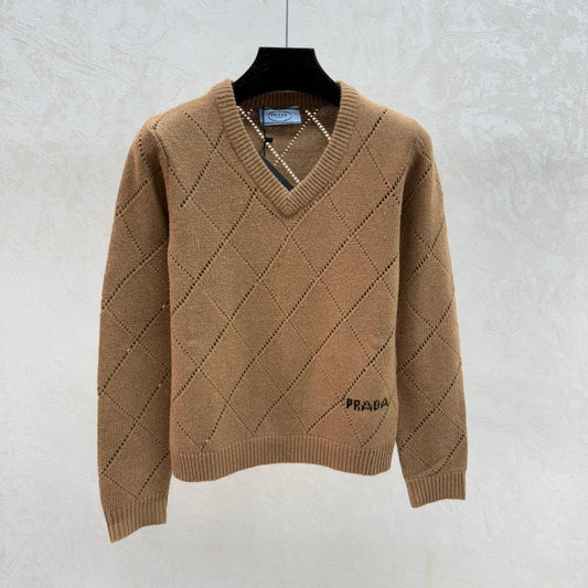 PRADA 25S V-NECK SWEATER 577