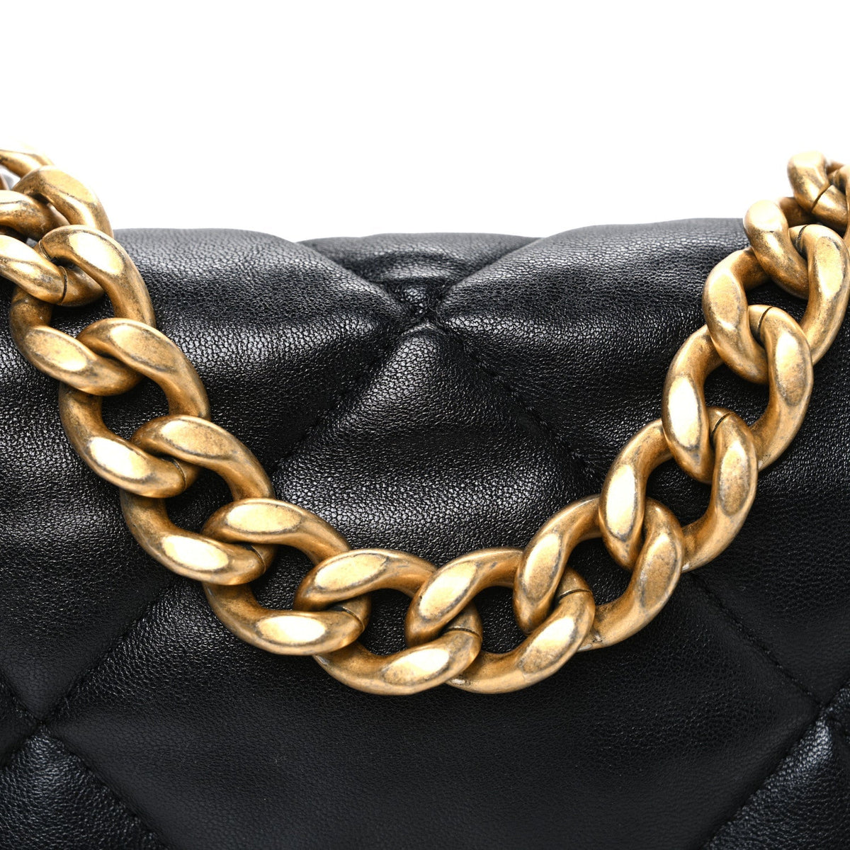 Lambskin Quilted Medium Chanel 19 Flap Black
