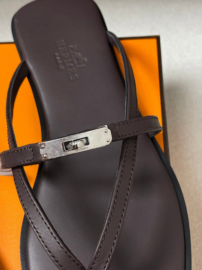 HM Miss Sandal Dark Brown in Calfskin 593824