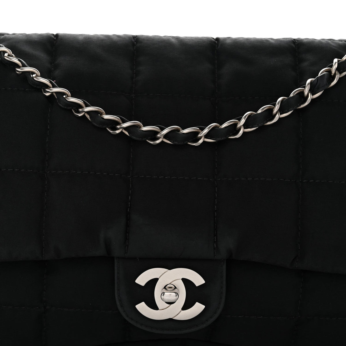 Nylon Square Quilted Flap Black