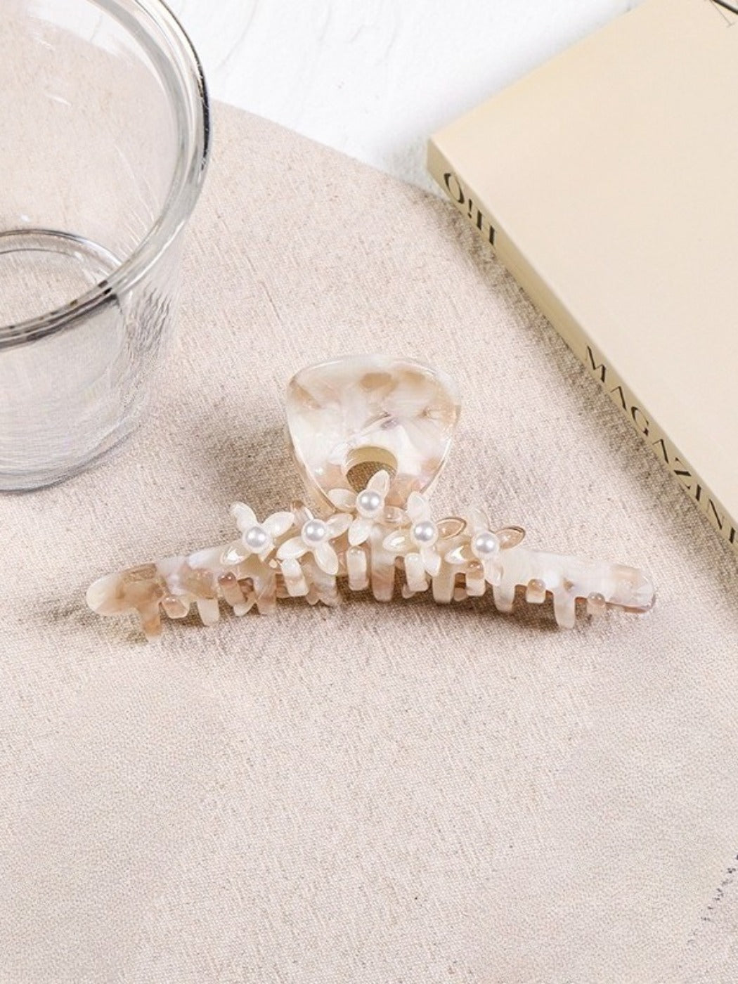 Clio - White-Beaded-Flower Hair Clip