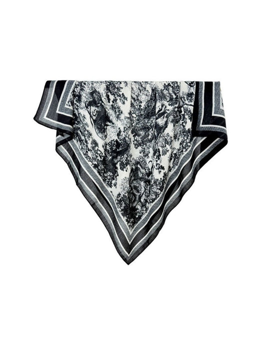 Scarvii - Jungle Print Square Scarf for Women