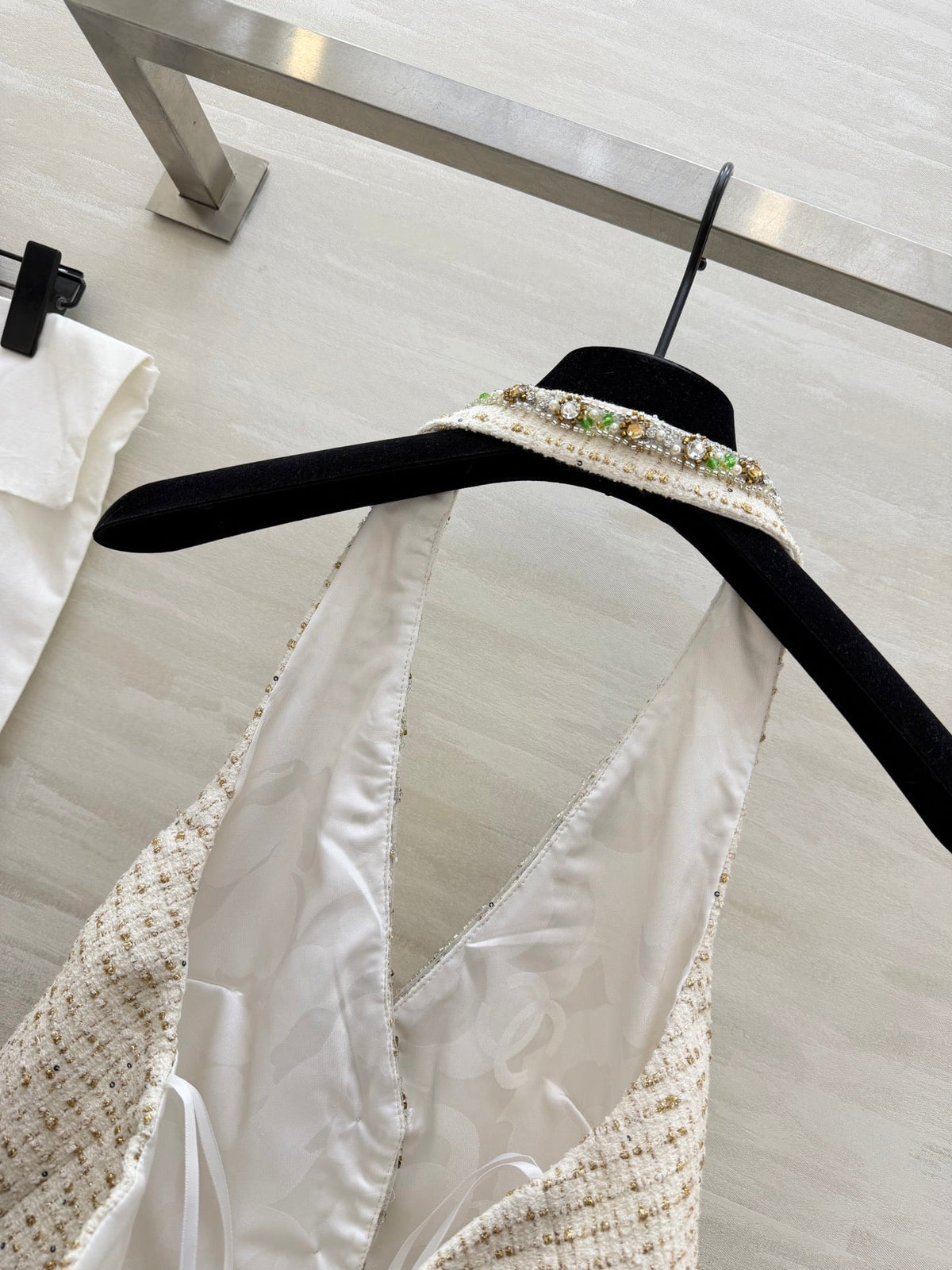 CC 26s Halter Vest White Tweed