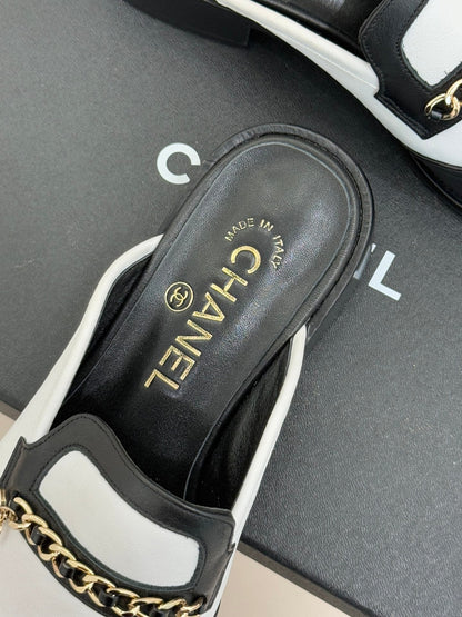 CC 25s Double C Buckle Half-Length Slippers Black White Calfskin 557702